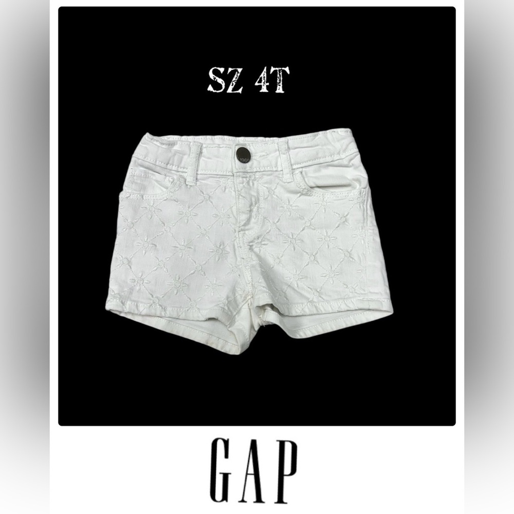 Baby GAP sz 4 toddler girl shorts  white embroidered eyelet  style